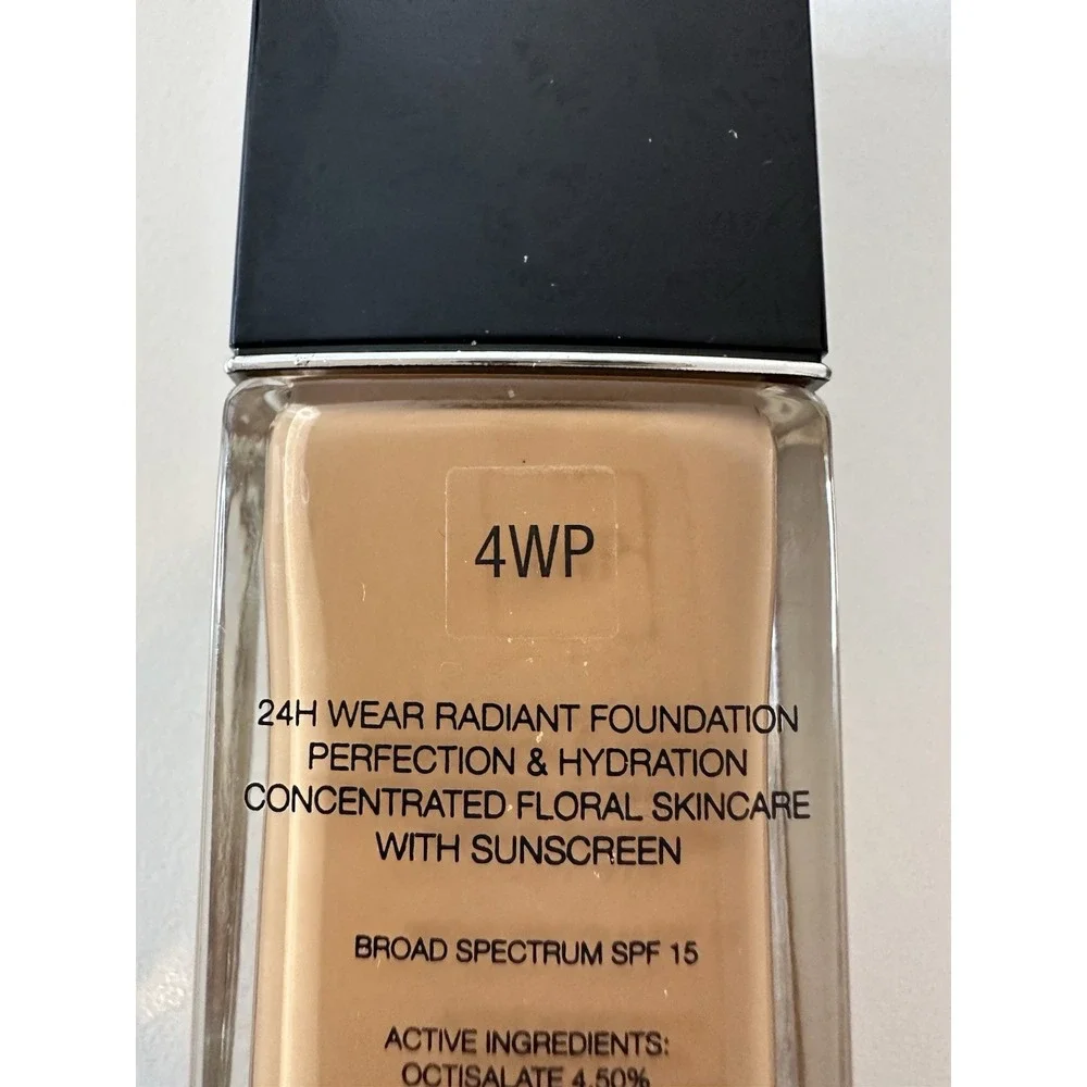 DIOR  Forever Skin Glow 24hr Radiant Foundation‎ 4WP SPF 15  Exp 07/ 26
